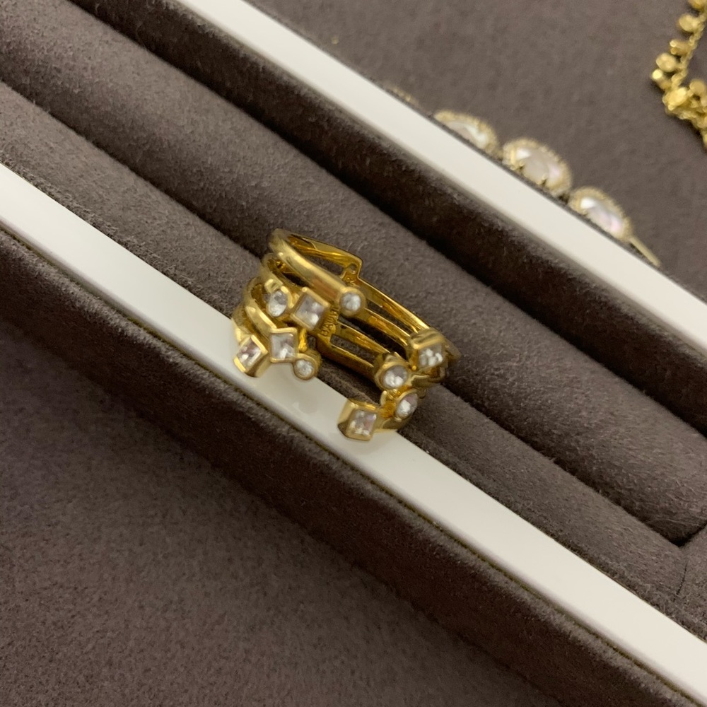 Gold ring